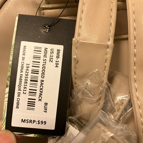 NWT Badgley mischka small backpack - Picture 7 of 13